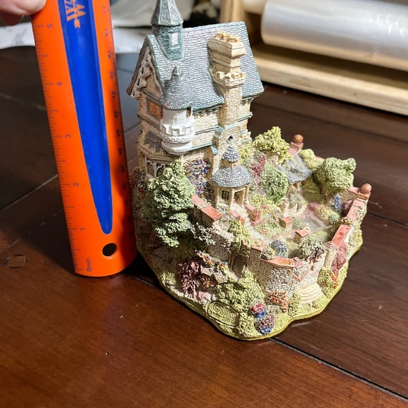 Lilliput Lane "Secret Garden" 1987 Handmade Miniature w/o Box - Picture 5 of 6